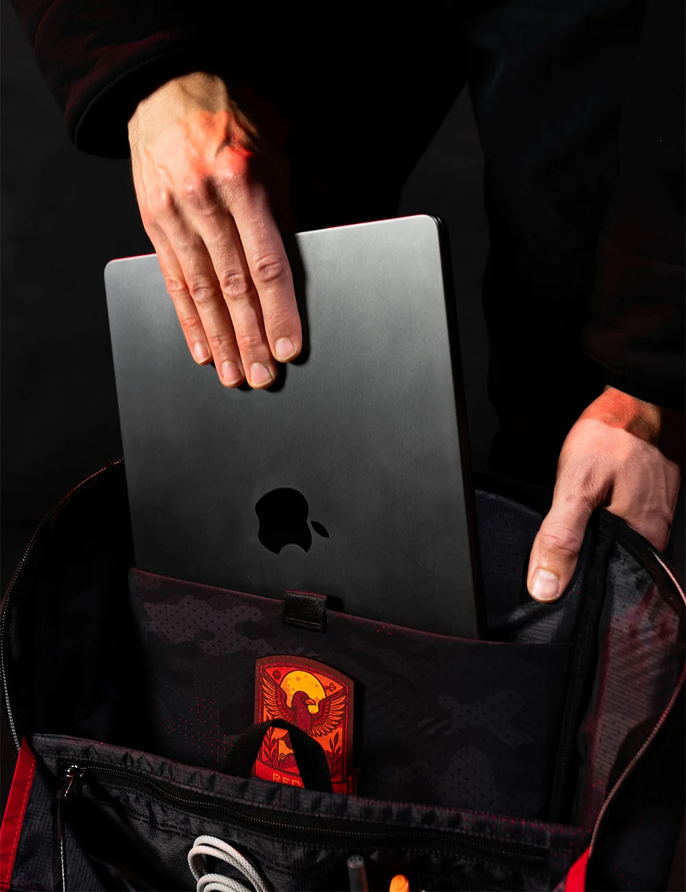 Matador® x Carryology® Redeye 24 - Red Edition - Image 10