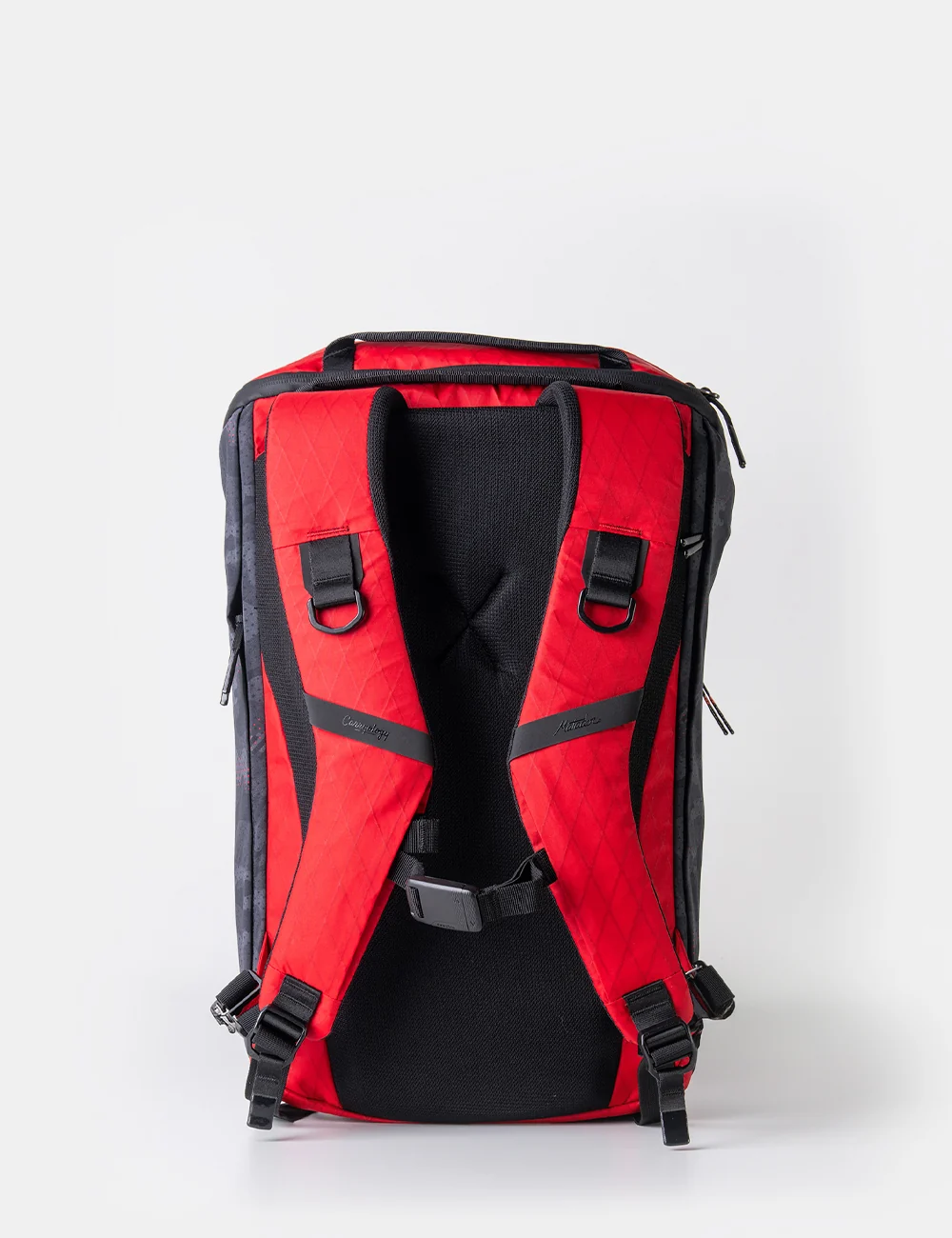 Matador® x Carryology® Redeye 24 - Red Edition - Image 3